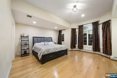 220B Glen Avenue Palisades Park NJ 07650