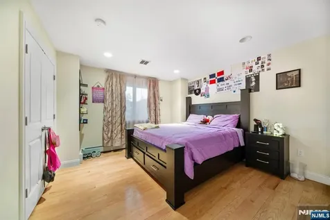 220B Glen Avenue Palisades Park NJ 07650
