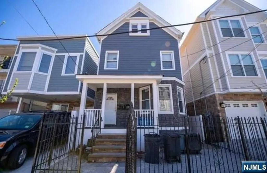 226 Fairmount Avenue Newark NJ 07103