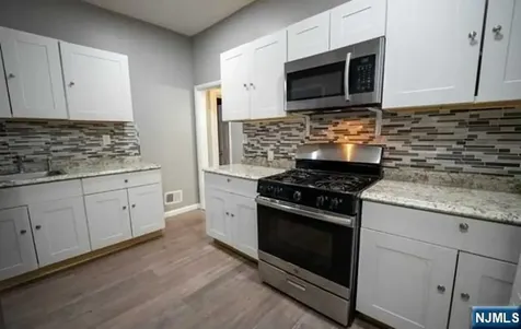 226 Fairmount Avenue Newark NJ 07103