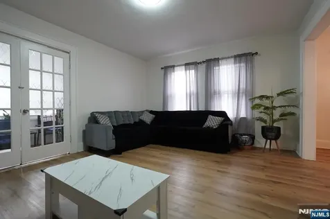 130 Elmwood Avenue East Orange NJ 07018