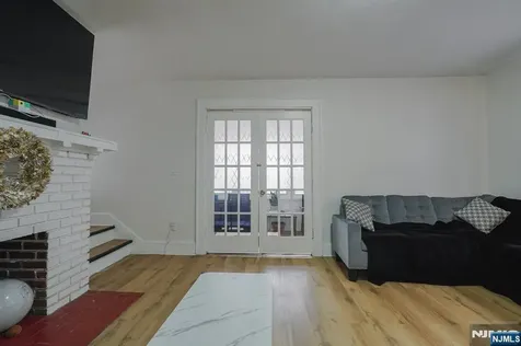 130 Elmwood Avenue East Orange NJ 07018