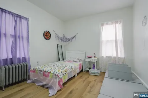 130 Elmwood Avenue East Orange NJ 07018