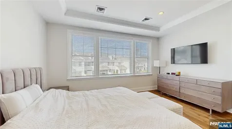 7 Saint Andrews Circle River Vale NJ 07675