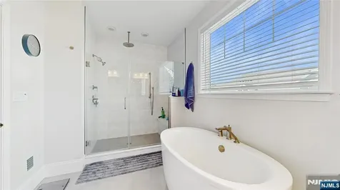 7 Saint Andrews Circle River Vale NJ 07675