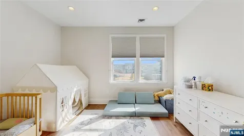7 Saint Andrews Circle River Vale NJ 07675