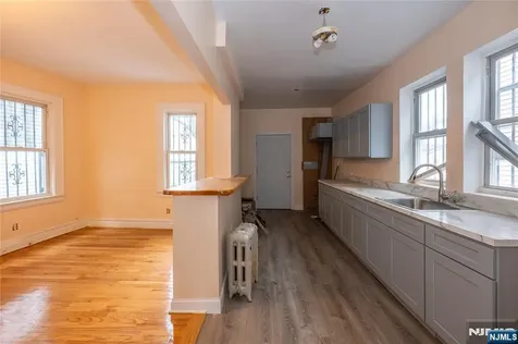 153 Augusta Street Irvington NJ 07111