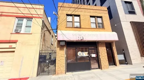 516 51st Street West New York NJ 07093