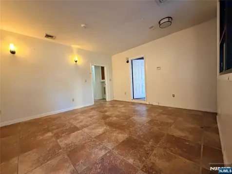 516 51st Street West New York NJ 07093