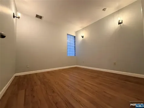 516 51st Street West New York NJ 07093