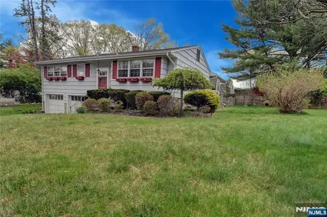 301 Grand Boulevard Emerson NJ 07630