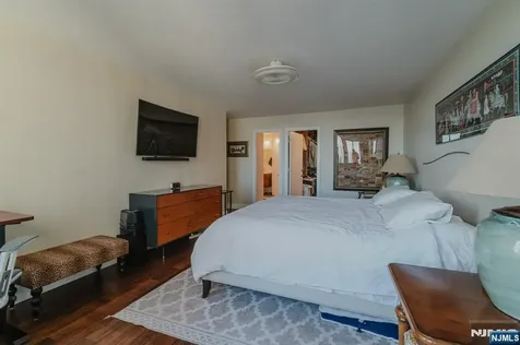 200 Winston Drive Cliffside Park NJ 07010