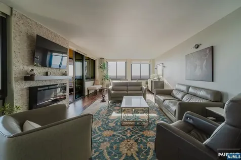 200 Winston Drive Cliffside Park NJ 07010