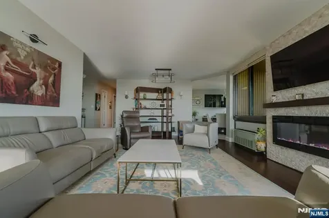 200 Winston Drive Cliffside Park NJ 07010