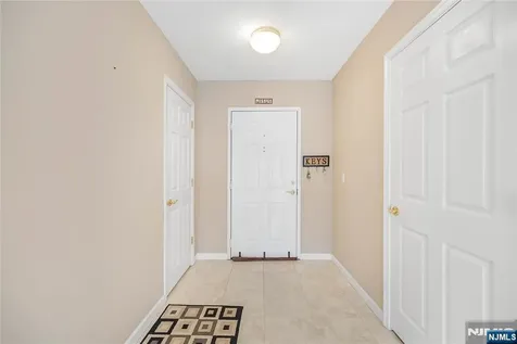401 Dercole Norwood NJ 07642