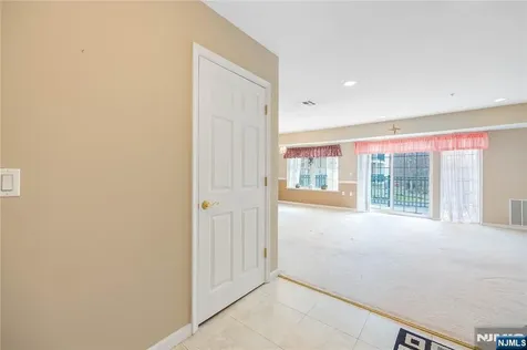 401 Dercole Norwood NJ 07642