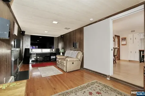 26 Wareham Road Dumont NJ 07628