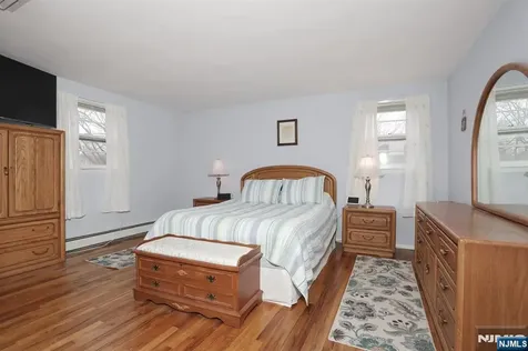 26 Wareham Road Dumont NJ 07628