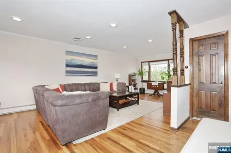 26 Wareham Road Dumont NJ 07628