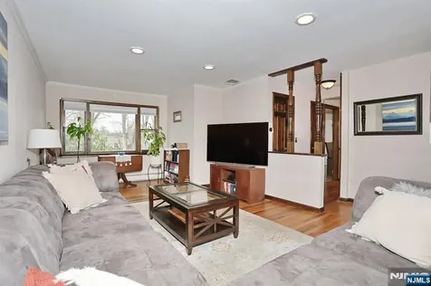 26 Wareham Road Dumont NJ 07628