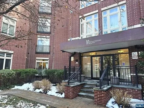 1121 Riverview Avenue Englewood NJ 07631