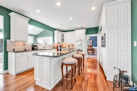 24 Vista Drive Mount Olive Township NJ 07836