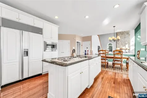 24 Vista Drive Mount Olive Township NJ 07836