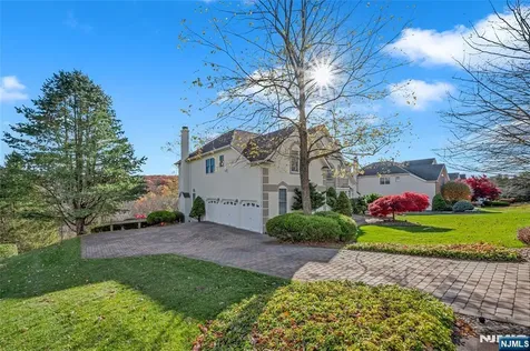 24 Vista Drive Mount Olive Township NJ 07836