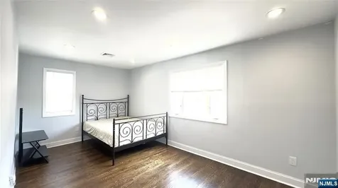 9 Chestnut Street North Arlington NJ 07031