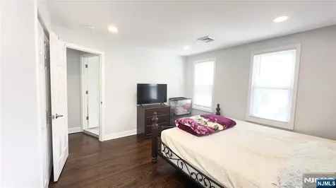 9 Chestnut Street North Arlington NJ 07031