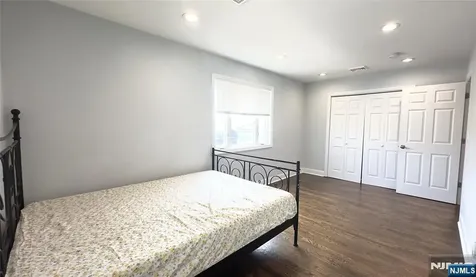 9 Chestnut Street North Arlington NJ 07031