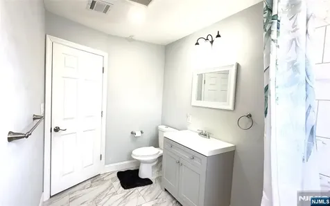 9 Chestnut Street North Arlington NJ 07031