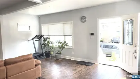 9 Chestnut Street North Arlington NJ 07031