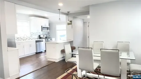 9 Chestnut Street North Arlington NJ 07031