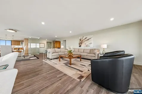 1500 Palisade Fort Lee NJ 07024