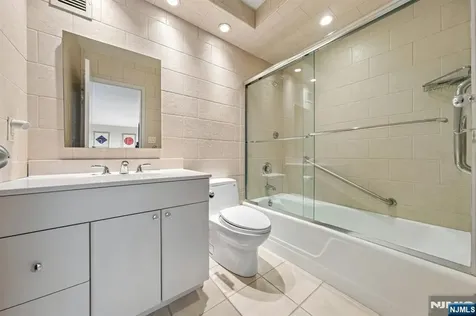 1500 Palisade Fort Lee NJ 07024