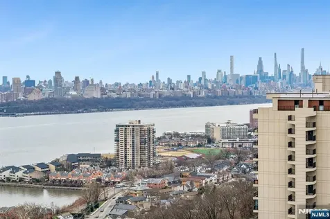 1500 Palisade Fort Lee NJ 07024