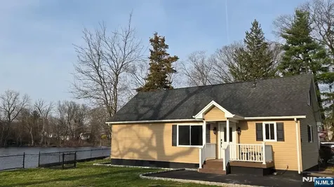 54 Riverview Circle Little Falls NJ 07424