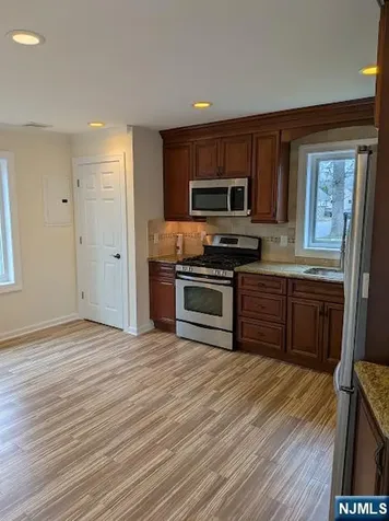 54 Riverview Circle Little Falls NJ 07424