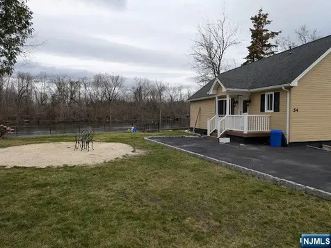 54 Riverview Circle Little Falls NJ 07424