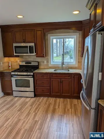 54 Riverview Circle Little Falls NJ 07424
