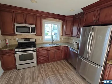 54 Riverview Circle Little Falls NJ 07424