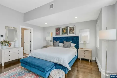387 Lincoln Avenue Cliffside Park NJ 07010