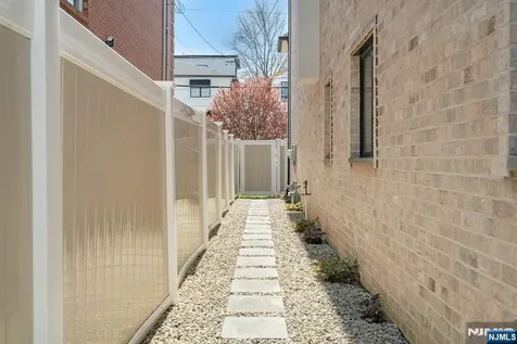387 Lincoln Avenue Cliffside Park NJ 07010