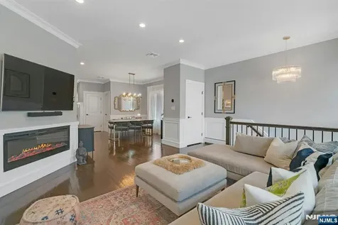 387 Lincoln Avenue Cliffside Park NJ 07010
