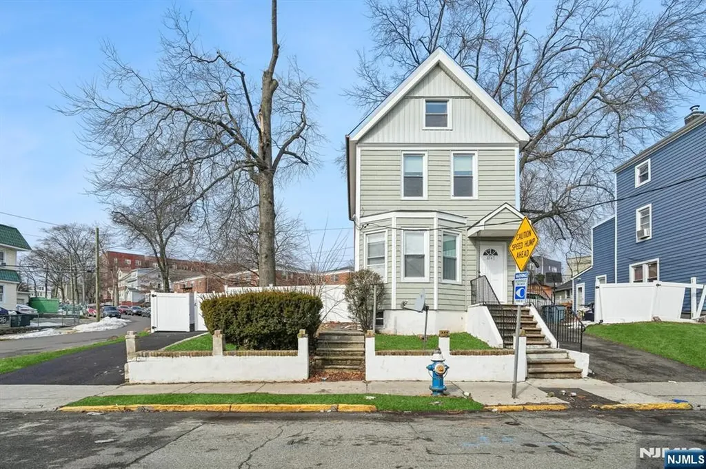 45-47 Durand Place Irvington NJ 07111
