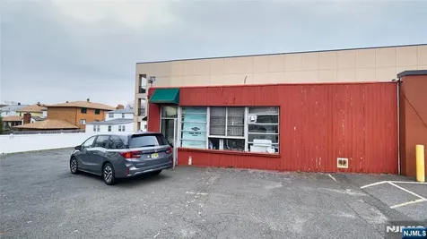 213-217 Stuyvesant Avenue Lyndhurst NJ 07071