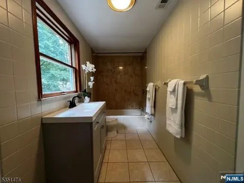 56 Grandview Place North Caldwell NJ 07006