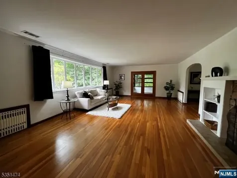 56 Grandview Place North Caldwell NJ 07006