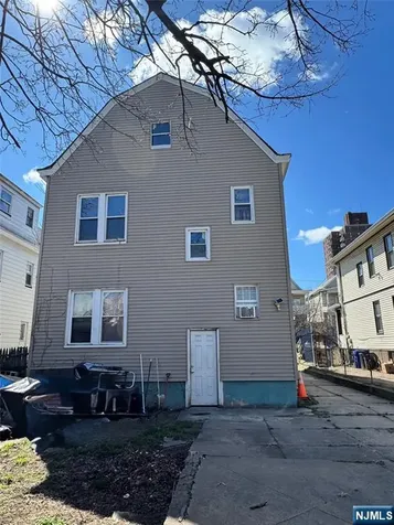 219 Lawrence Place Paterson NJ 07501